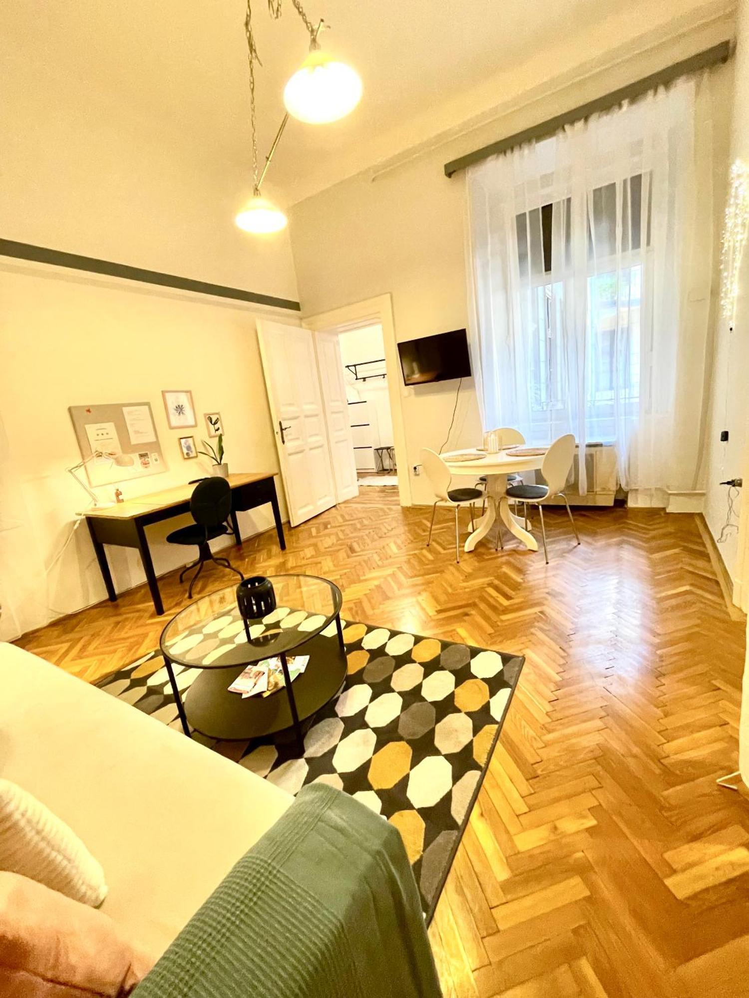 Fanni'S Cosy Home Express Apartment In The City Centre Boedapest Buitenkant foto
