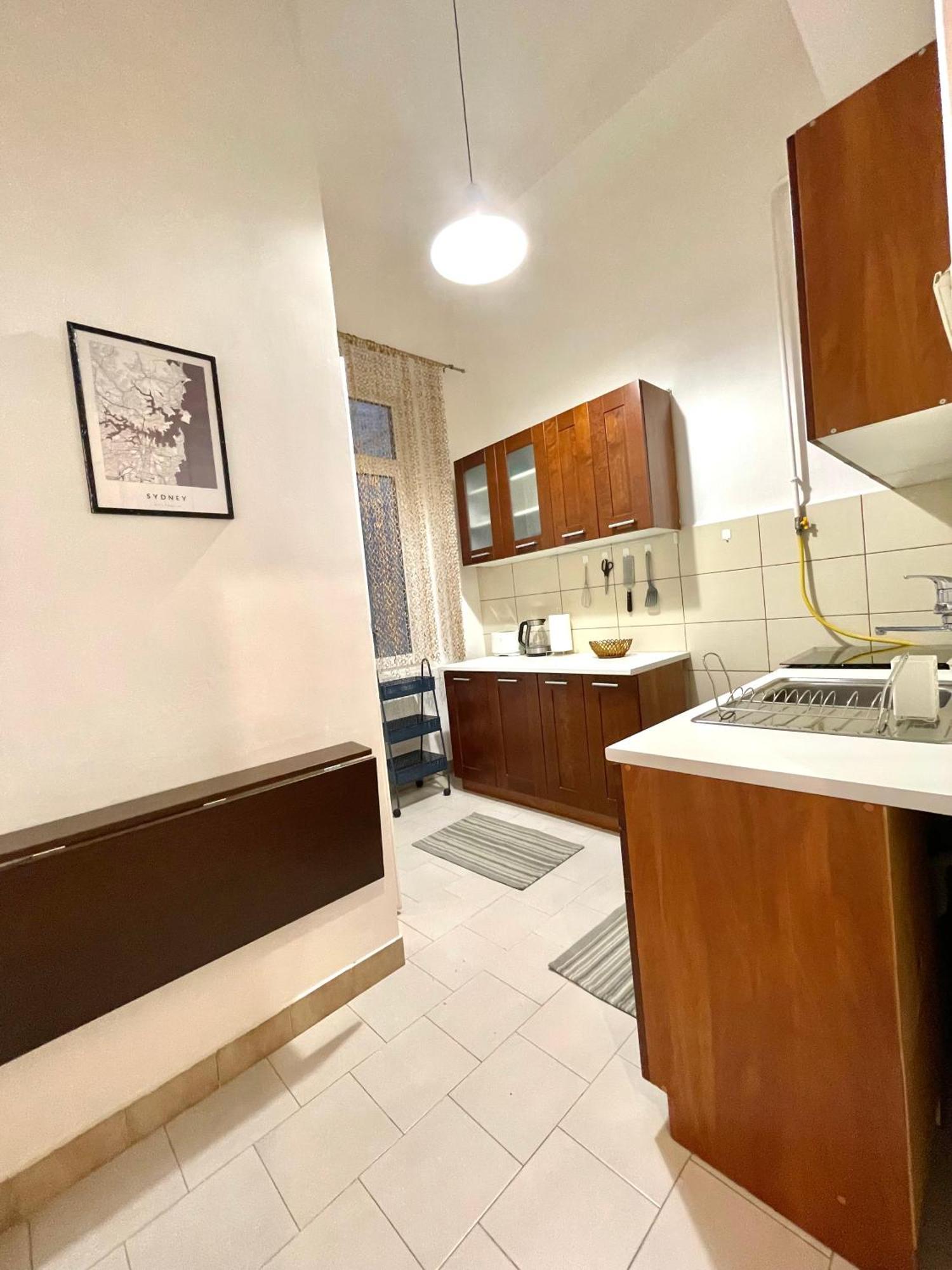 Fanni'S Cosy Home Express Apartment In The City Centre Boedapest Buitenkant foto
