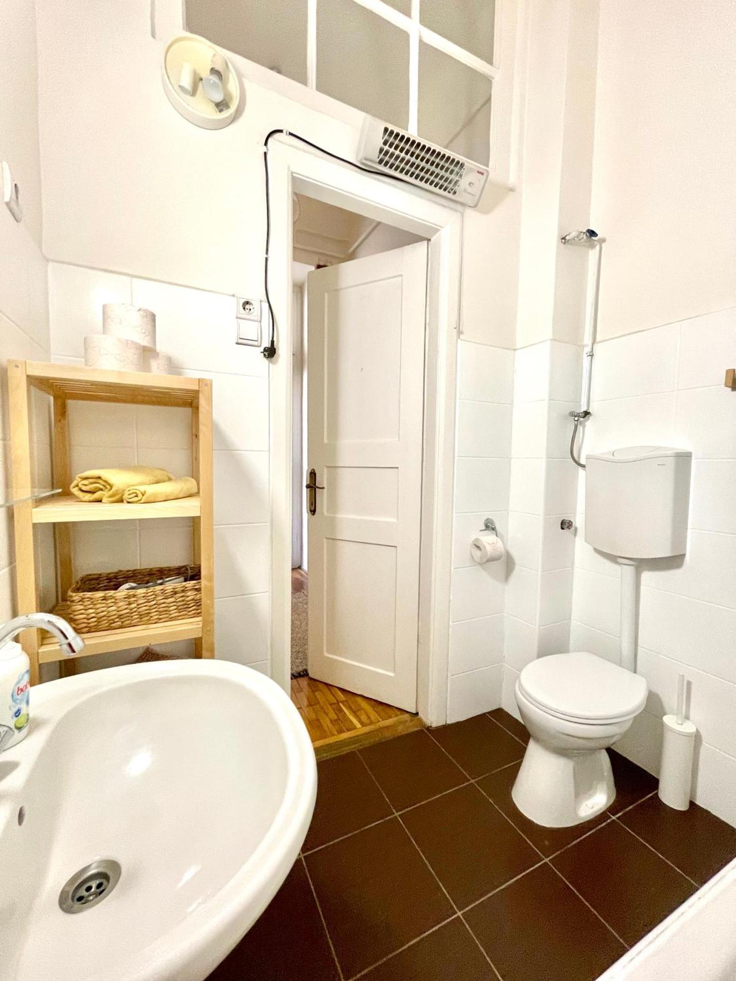 Fanni'S Cosy Home Express Apartment In The City Centre Boedapest Buitenkant foto